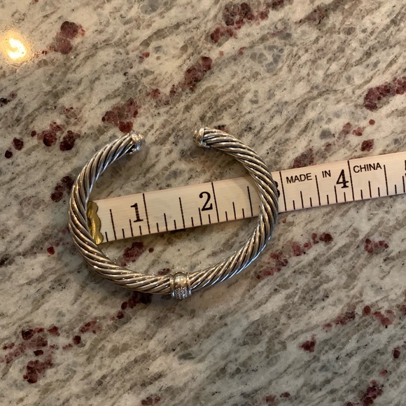 David Yurman Cable Classics Bracelet in Sterling Silver w/ Pavé Diamond Station - Picture 9 of 10